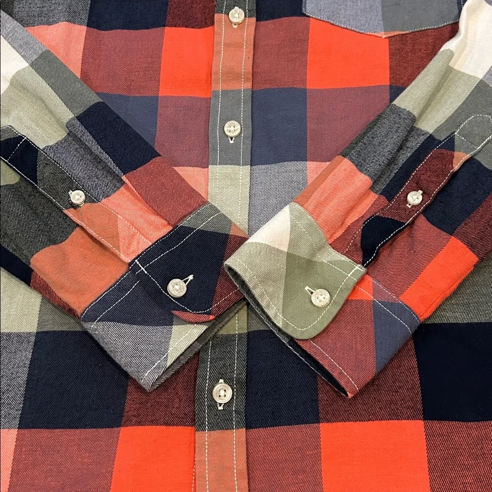 Chubbies Men's Long Sleeve Plaid Button Down Flannel Shirt Large Red Blue Green
